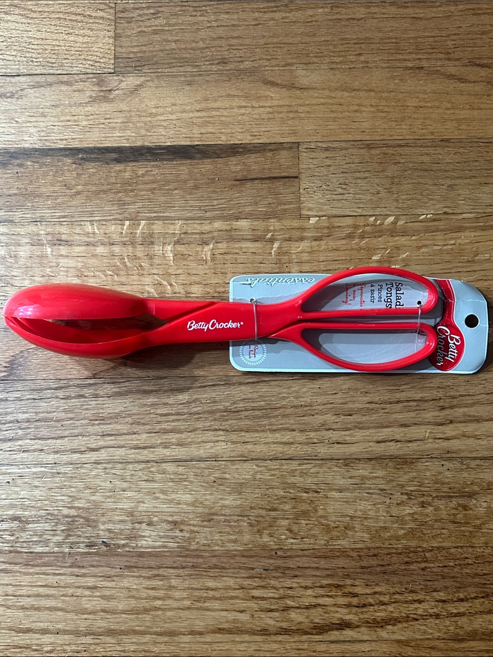 Betty Crocker Salad Tosser Red Serving Tongs NWT